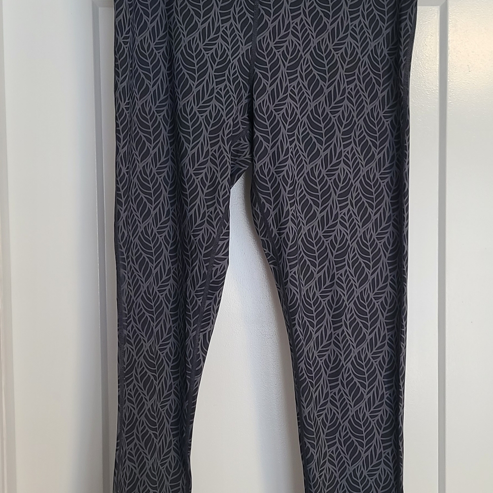 Leggings - Picture 2 of 3